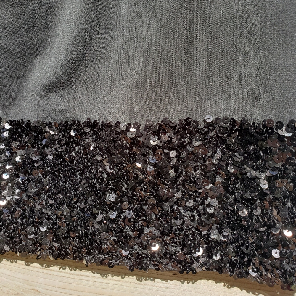 Talbolts Stunning Black Sequin Skirt. - Picture 4 of 6